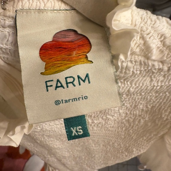 FARM Rio Cream Ruffled Blouse - Picture 2 of 10